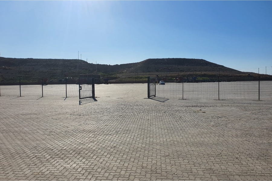 To Let commercial Property for Rent in Markman Industrial Eastern Cape